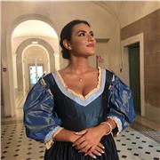 Diplomata in canto lirico e teatro musicale Al conservatorio di Salerno con 110 e lode con menzione . Cantante lirica con esperienza di Teatro , esperienza in accademie e concorsi . L’annuncio è rivolto per i ragazzi che vorrebbero avere preparazione per